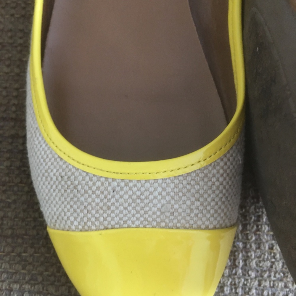 Yellow flats. - Picture 4 of 6
